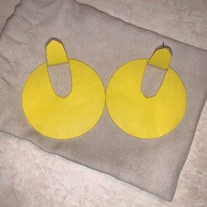 Kendra Scott Yellow Dianes